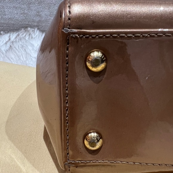 Louis Vuitton Gold Vernis bag - Picture 5 of 13